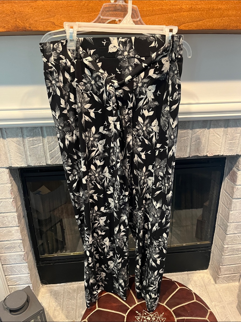 Women's Black Floral Wide Leg Tie-Waist Pants